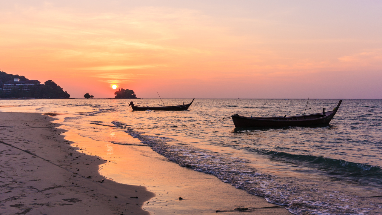 Семейный отдых на пляже Най Янг — лучший пляж для детей в низкий сезон на Пхукете